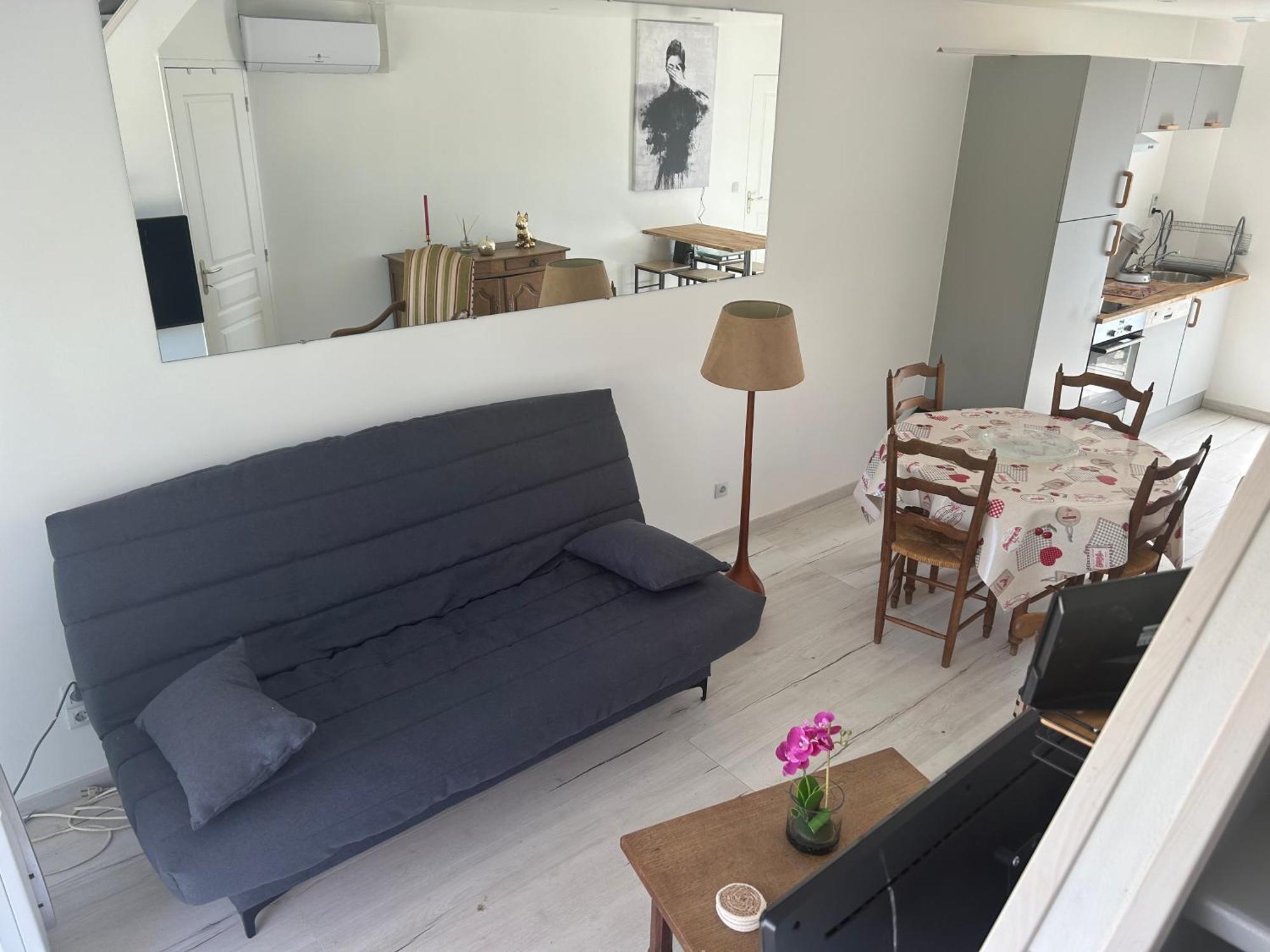 Pas Loin Des Plage Du Debarquement Creully sur Seulles 外观 照片